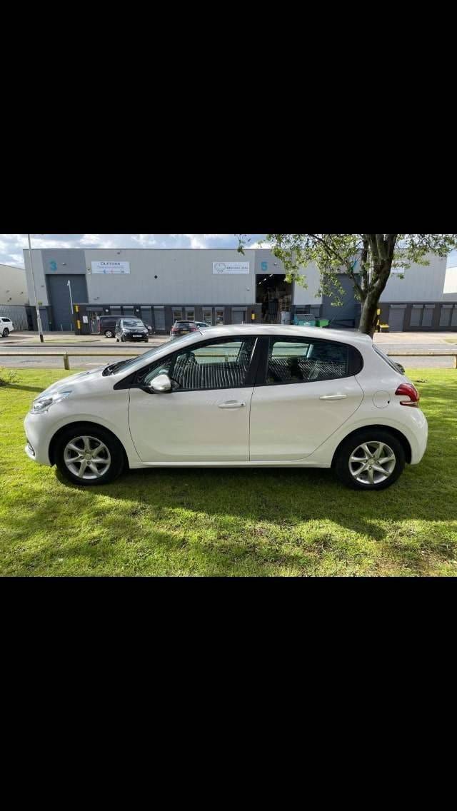 2015 Peugeot 208 1.2 PureTech Active 5dr
