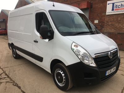 Vauxhall Movano 2.3 CDTi 3500 ecoFLEX FWD L2 H2 EU5 (s/s) 5dr Panel Van Diesel WhiteVauxhall Movano 2.3 CDTi 3500 ecoFLEX FWD L2 H2 EU5 (s/s) 5dr Panel Van Diesel White at Chequered Flag GB LTD Leeds