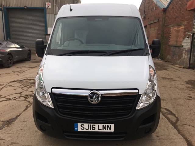 Vauxhall Movano 2.3 CDTi 3500 ecoFLEX FWD L2 H2 EU5 (s/s) 5dr Panel Van Diesel White