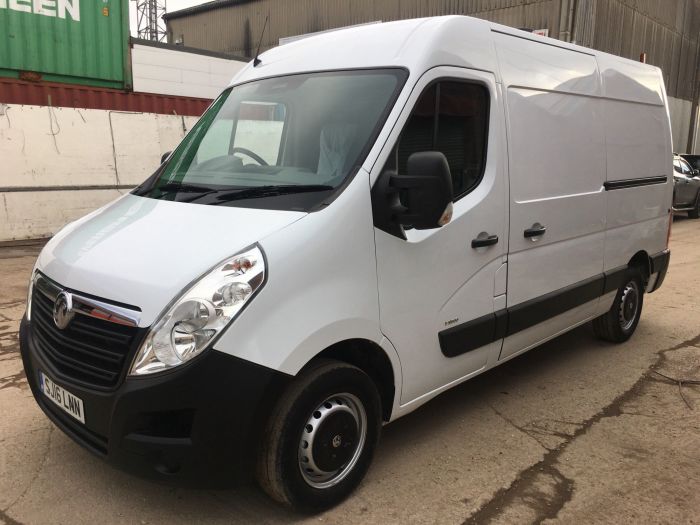 Vauxhall Movano 2.3 CDTi 3500 ecoFLEX FWD L2 H2 EU5 (s/s) 5dr Panel Van Diesel White