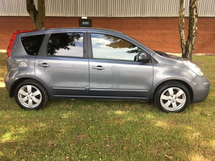 Nissan Note 1.5 dCi Tekna 5dr MPV Diesel Grey