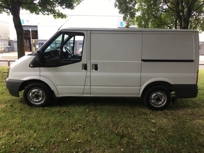 Ford Transit 2.2 Low Roof Van TDCi 85ps Panel Van Diesel White