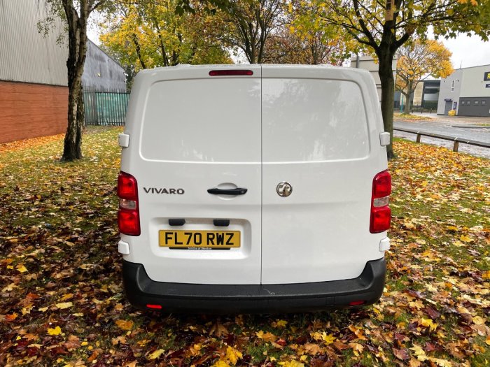 Vauxhall Vivaro 2700 1.5d 120PS Edition H1 Van Panel Van Diesel White