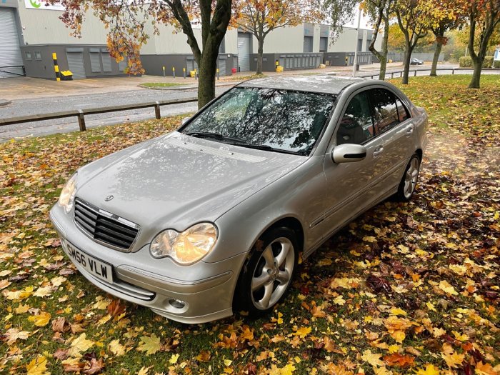 Mercedes-Benz C Class 1.8 C180K Avantgarde SE 4dr Auto Saloon Petrol Silver