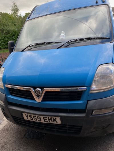 Vauxhall Movano 3500 2.5CDTI 120ps High Roof Van Panel Van Diesel BlueVauxhall Movano 3500 2.5CDTI 120ps High Roof Van Panel Van Diesel Blue at Chequered Flag GB LTD Leeds