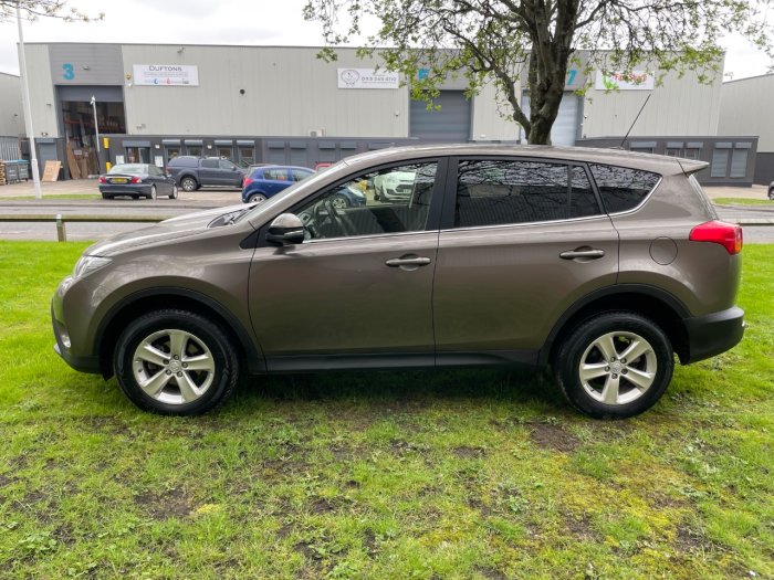 Toyota Rav-4 2.0 D-4D Icon 5dr 2WD Estate Diesel Beige