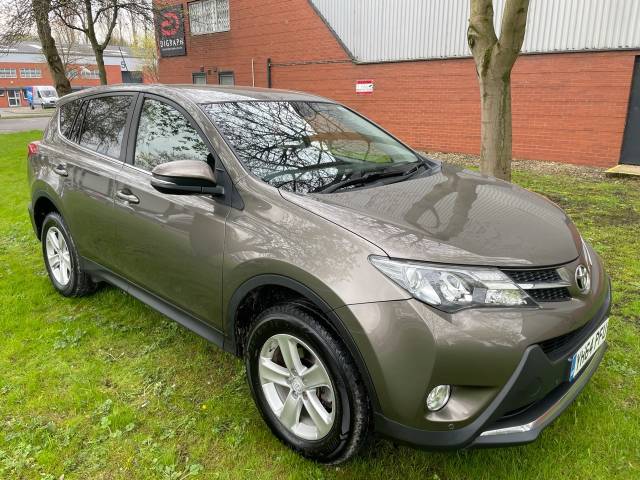 Toyota Rav-4 2.0 D-4D Icon 5dr 2WD Estate Diesel Beige