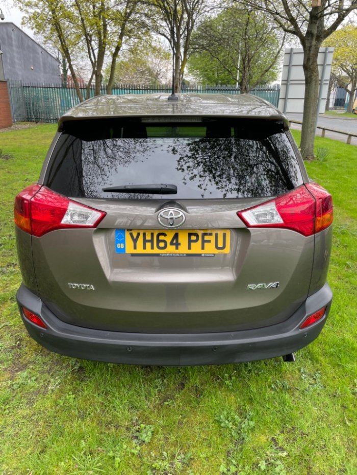 Toyota Rav-4 2.0 D-4D Icon 5dr 2WD Estate Diesel Beige