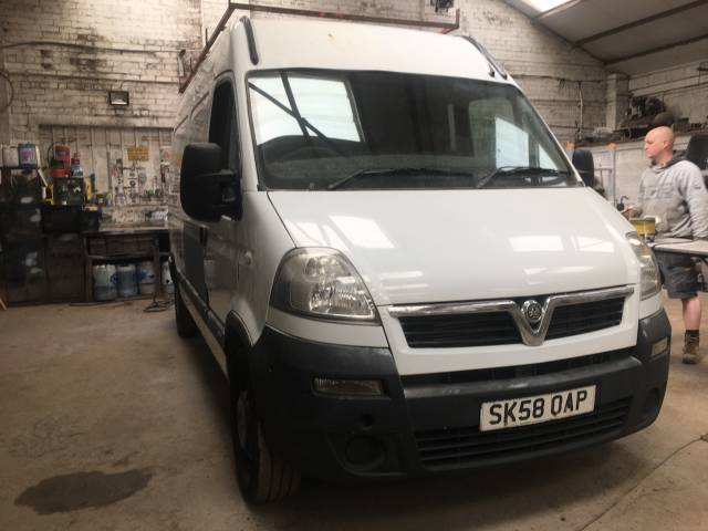 Vauxhall Movano 3500 2.5CDTI 120ps High Roof Van Panel Van Diesel White