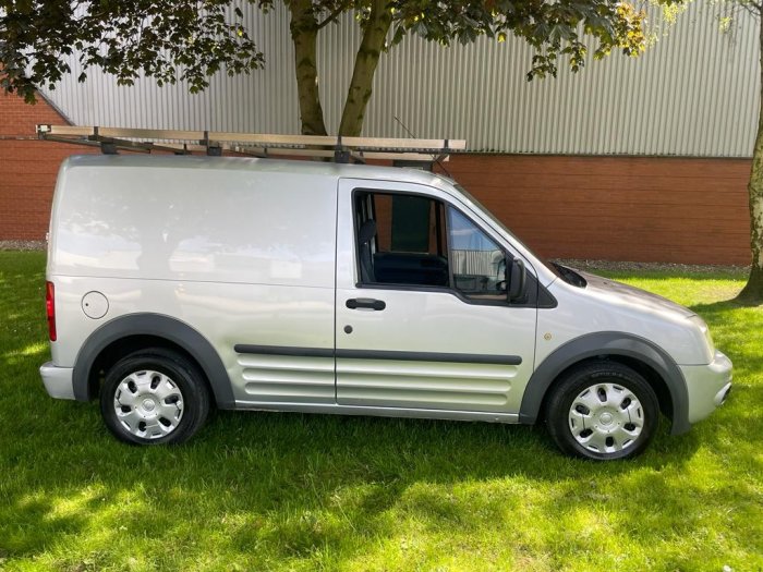 Ford Transit Connect 1.8 Low Roof Van Trend TDCi 90ps Panel Van Diesel Silver