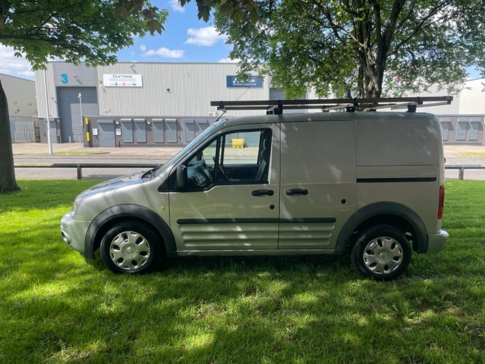 Ford Transit Connect 1.8 Low Roof Van Trend TDCi 90ps Panel Van Diesel Silver