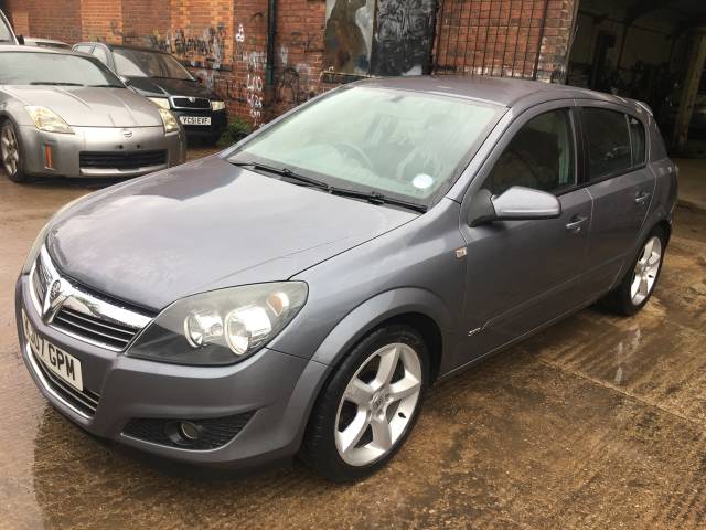 Vauxhall Astra 1.9 CDTi 16V SRi [150] 5dr Hatchback Diesel Grey