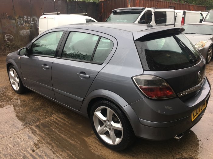 Vauxhall Astra 1.9 CDTi 16V SRi [150] 5dr Hatchback Diesel Grey