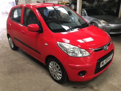 Hyundai i10 1.1 ES 5dr Hatchback Petrol RedHyundai i10 1.1 ES 5dr Hatchback Petrol Red at Chequered Flag GB LTD Leeds