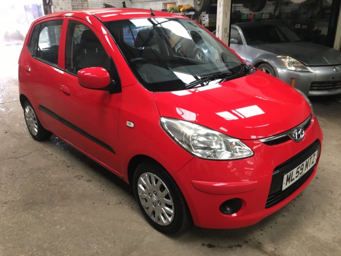 Hyundai i10 1.1 ES 5dr Hatchback Petrol Red