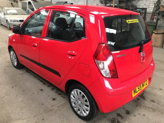 Hyundai i10 1.1 ES 5dr Hatchback Petrol Red