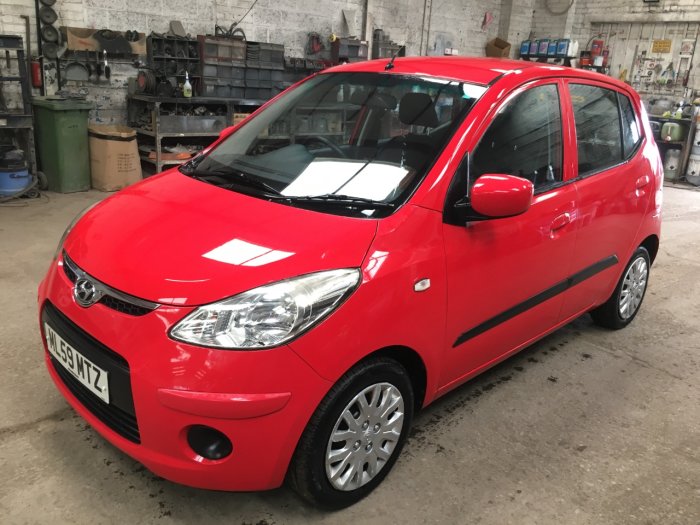 Hyundai i10 1.1 ES 5dr Hatchback Petrol Red