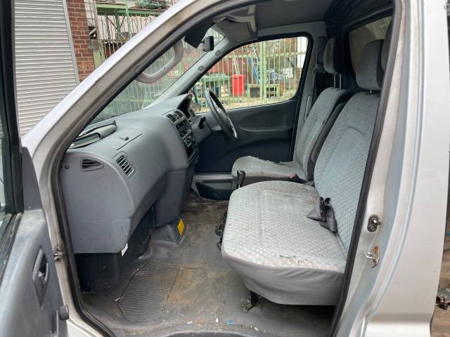 2002 Toyota Hiace 2.5 HIACE 300 GS