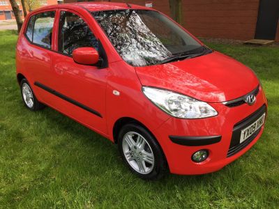 Hyundai i10 1.2 Comfort 5dr Hatchback Petrol RedHyundai i10 1.2 Comfort 5dr Hatchback Petrol Red at Chequered Flag GB LTD Leeds