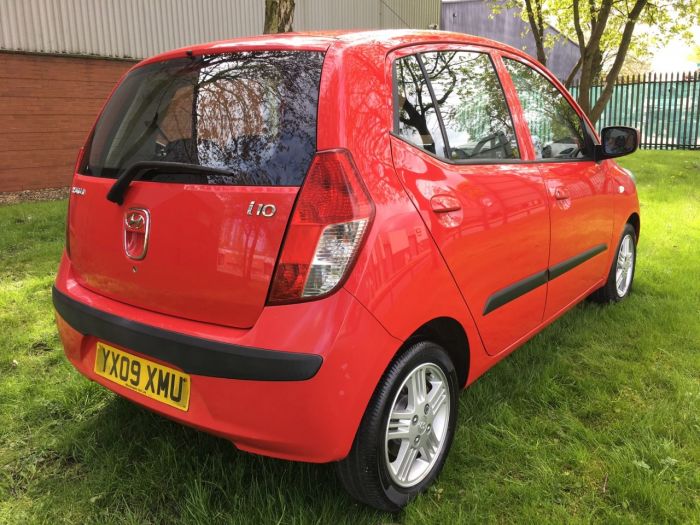 Hyundai i10 1.2 Comfort 5dr Hatchback Petrol Red