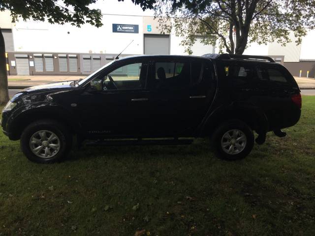 2011 Mitsubishi L200 2.5 Double Cab DI-D Trojan 4WD 134Bhp [2010]