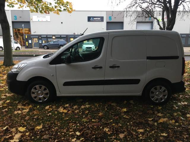 2017 Peugeot Partner 625 1.6 BlueHDi 75 Professional Van