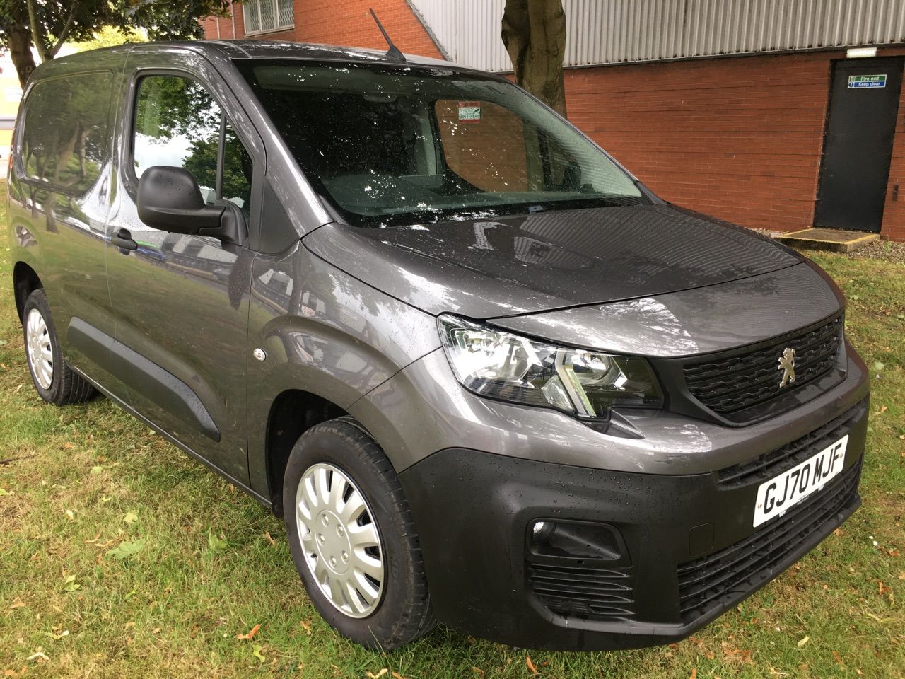 2020 Peugeot Partner
