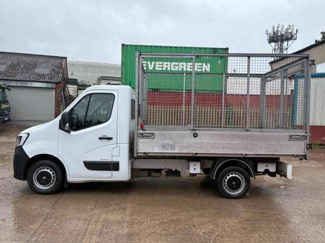 2020 Renault Master 2.3 ML35dCi 135 Business Low Roof Chassis Cab