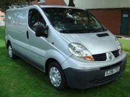 Renault Trafic 1.9 SL27dCi 100 Van Panel Van Diesel SilverRenault Trafic 1.9 SL27dCi 100 Van Panel Van Diesel Silver at Chequered Flag GB LTD Leeds