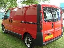 Vauxhall Vivaro 1.9DTi Van 2.7t Panel Van Diesel Red