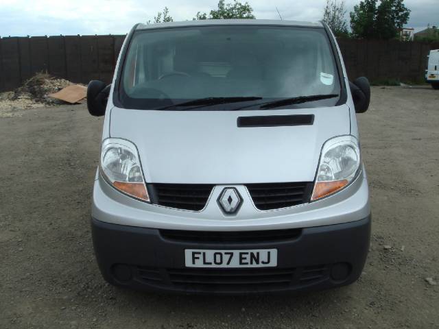 Renault Trafic 2.0 LL29dCi 115 Van Commercial Diesel Silver