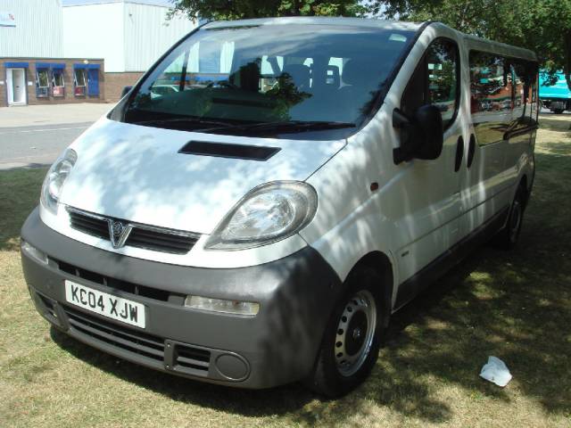 Vauxhall Vivaro 2.5 One owner low mileage Commercial Diesel White