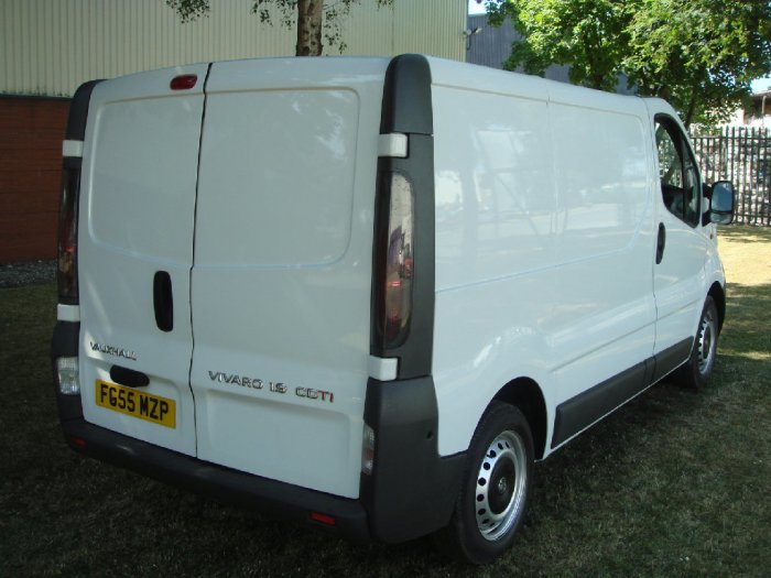 Vauxhall Vivaro 1.9DTi Van 2.7t Excellent original condition Commercial Diesel White