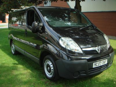 Vauxhall Vivaro 2.0CDTI [115PS] Van 2.7t Commercial Diesel BlackVauxhall Vivaro 2.0CDTI [115PS] Van 2.7t Commercial Diesel Black at Chequered Flag GB LTD Leeds