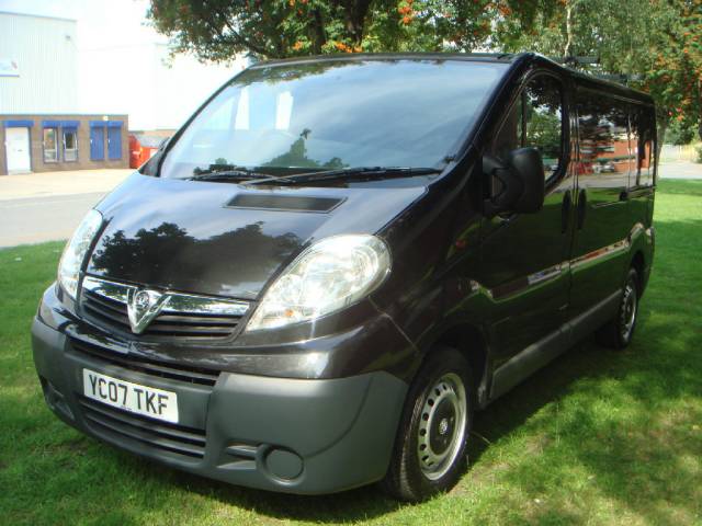 Vauxhall Vivaro 2.0CDTI [115PS] Van 2.7t Commercial Diesel Black