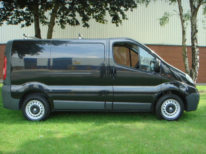 Vauxhall Vivaro 2.0CDTI [115PS] Van 2.7t Commercial Diesel Black