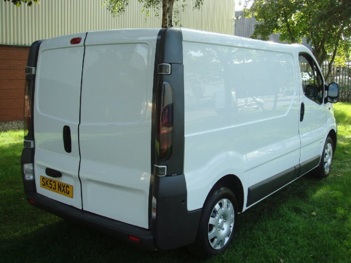 Vauxhall Vivaro 1.9Di Van 2.7t Commercial Diesel White