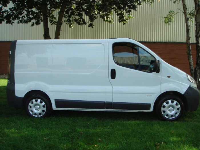 Vauxhall Vivaro 1.9Di Van 2.7t Commercial Diesel White