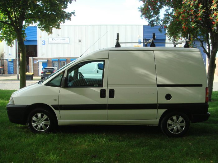 Fiat Scudo 1.9 EL Van Commercial Diesel White