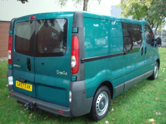 Renault Trafic 2.0 LL29dCi 115 Crew Van Commercial Diesel Green