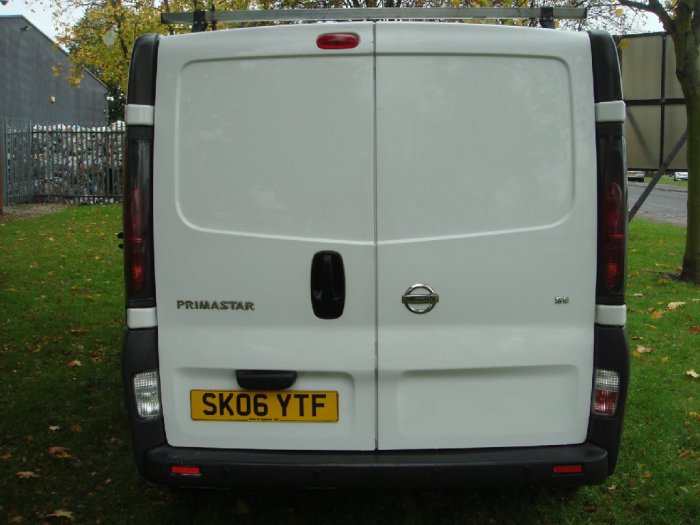 Nissan Primastar 1.9dCi SE Van 100ps Commercial Diesel White