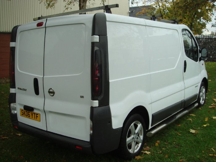 Nissan Primastar 1.9dCi SE Van 100ps Commercial Diesel White