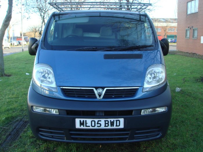 Vauxhall Vivaro 1.9DTi Van 2.7t Gleaming Metallic Blue  Paint Commercial Diesel Blue