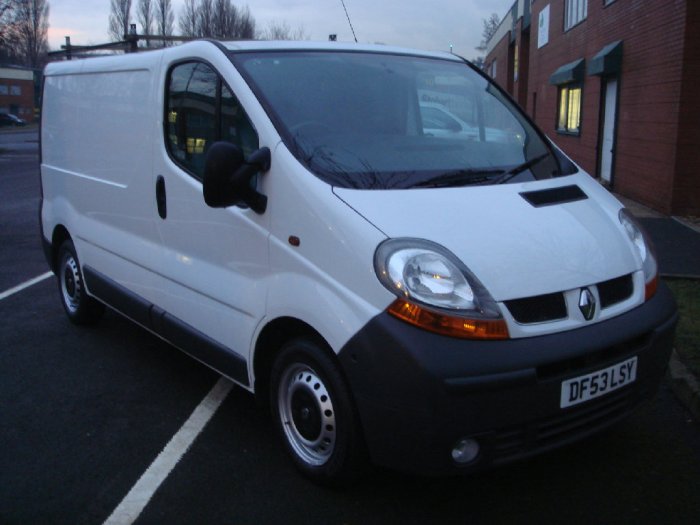 Renault Trafic 1.9 SL27dCi 100 Van 1 Owner Total Factory options Commercial Diesel White