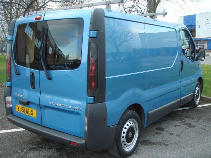 Vauxhall Vivaro 1.9DTi Van 2.7t Stunning Ice Blue Metallic Commercial Diesel Blue