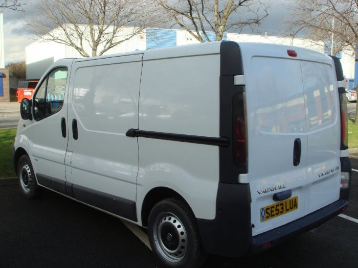 Vauxhall Vivaro 1.9DTi Van 2.7t Panel Van Diesel White