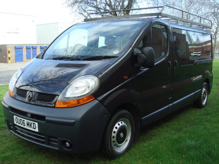 Renault Trafic 1.9 LL29dCi 100 Crew Van Commercial Diesel Black