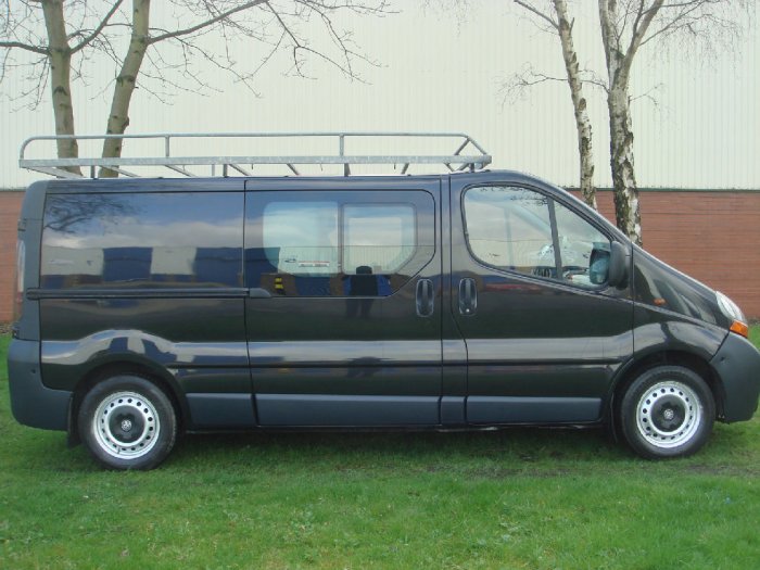 Renault Trafic 1.9 LL29dCi 100 Crew Van Commercial Diesel Black