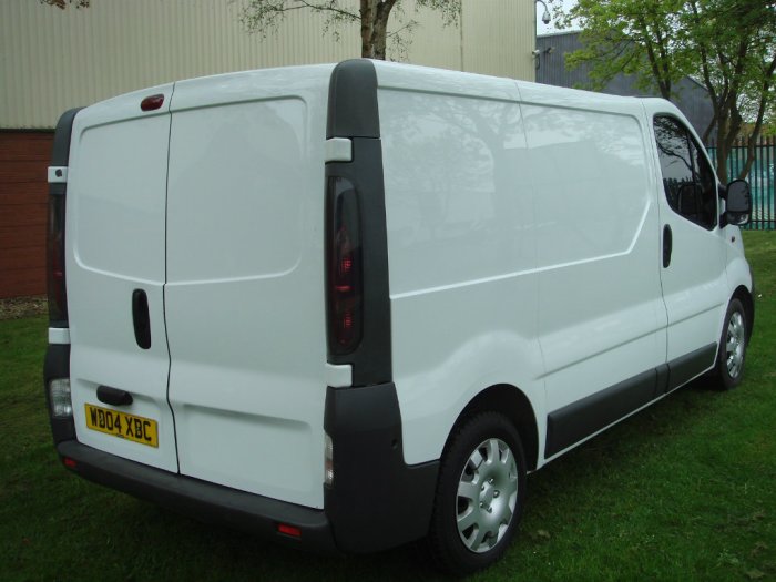 Vauxhall Vivaro 1.9DTi Van 2.7t Panel Van Diesel White