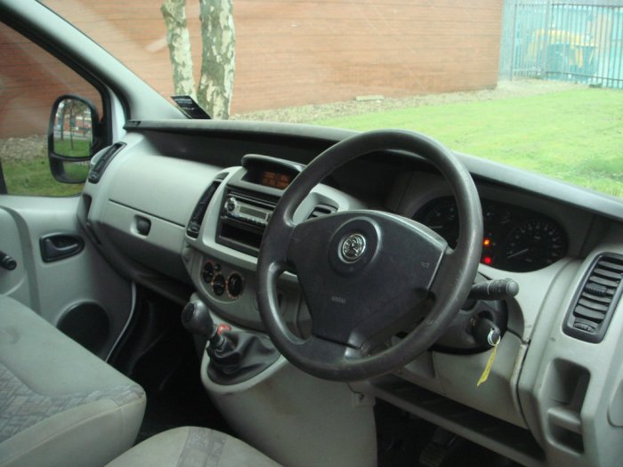 Vauxhall Vivaro 1.9DTi Van 2.7t Panel Van Diesel White